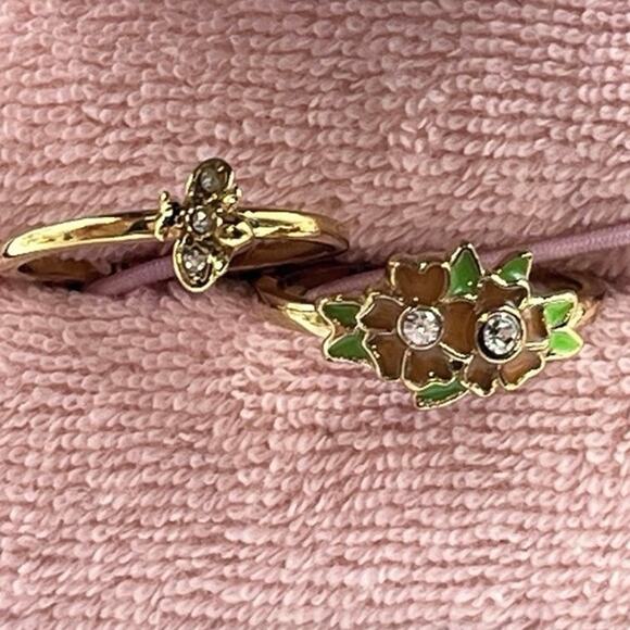 Juicy Couture Set of Two Rings Gold
tone enamel pink Flower Bumblebee Sz 6.25 - Picture 4 of 13